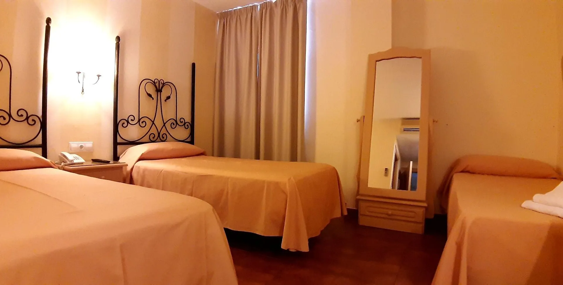 Crisol Chiclana Hotel Chiclana de la Frontera 3*,  Spain